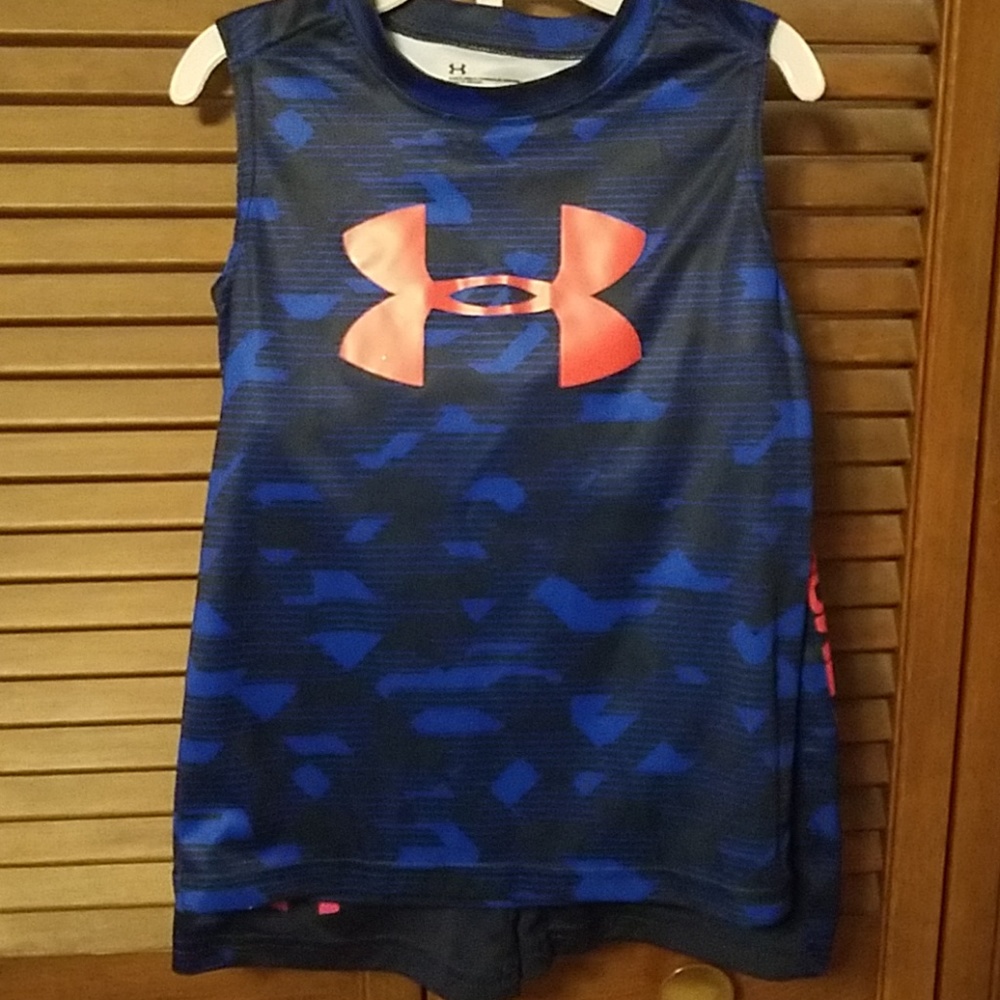 Under armour boy's short set